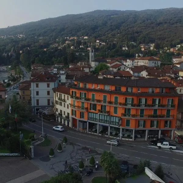 Hotel Residence Dei Fiori, хотел в Бавено