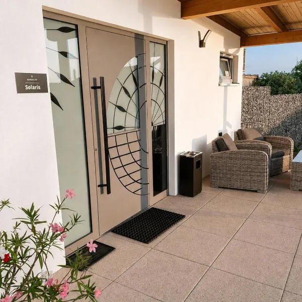 Bungalov SOLARIS - Kuchařovice u Znojma, hotell i Kuchařovice