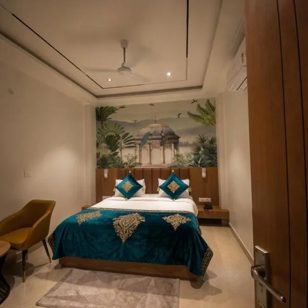4Everstayz By Premium Residency Rooms With Free Parking & Wifi !!! Best Family Hotel In Vrindavan, отель в Вриндаване