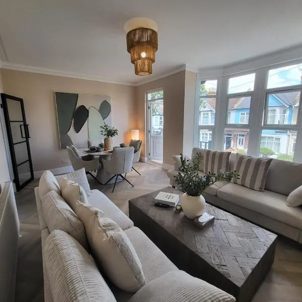 Frankie's Beach House, hotel a Southend-on-Sea