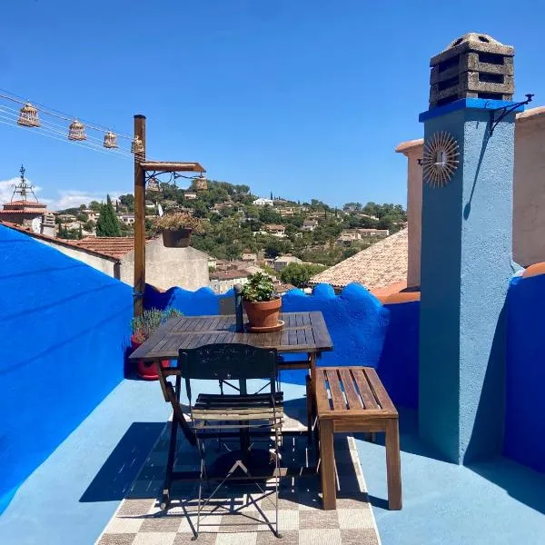 Maison de village avec terrasse proche mer, hotel v destinaci Pierrefeu-du-Var