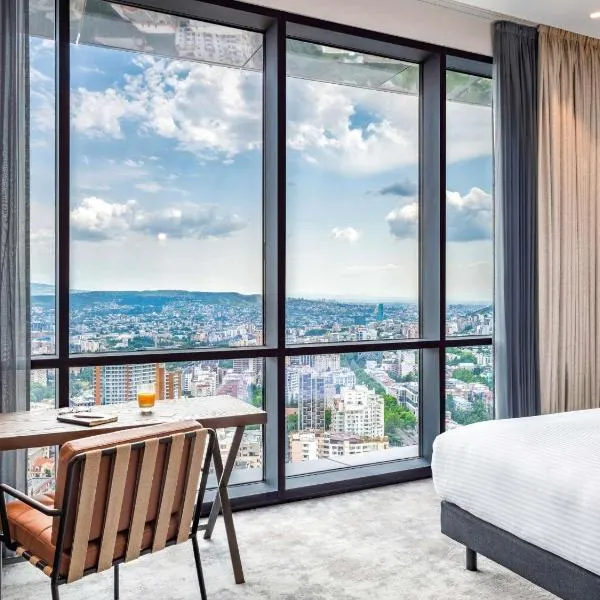 Pullman Tbilisi Axis Towers, hotel in Tbilisi