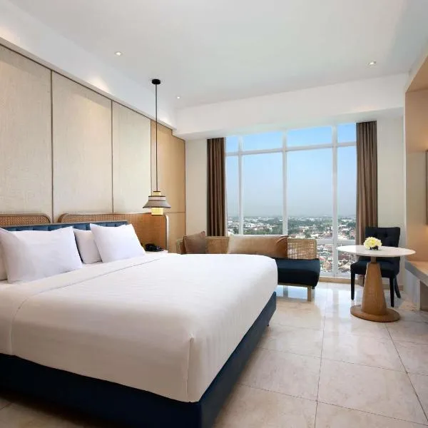 Grand Mercure Solo Baru, hotel di Solo