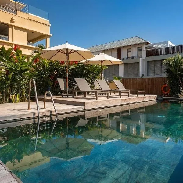 NEW Beachfront 3-bedrooms Apartment in Tamarin, Ocean Legend, hotel in Tamarin