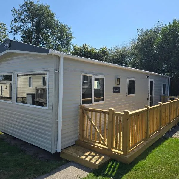 Noble Court Holiday Retreat, hotel em Pembrokeshire