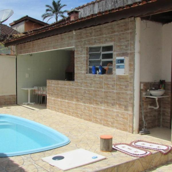 Casa Ubatuba piscina , 4 quartos, 5 vagas