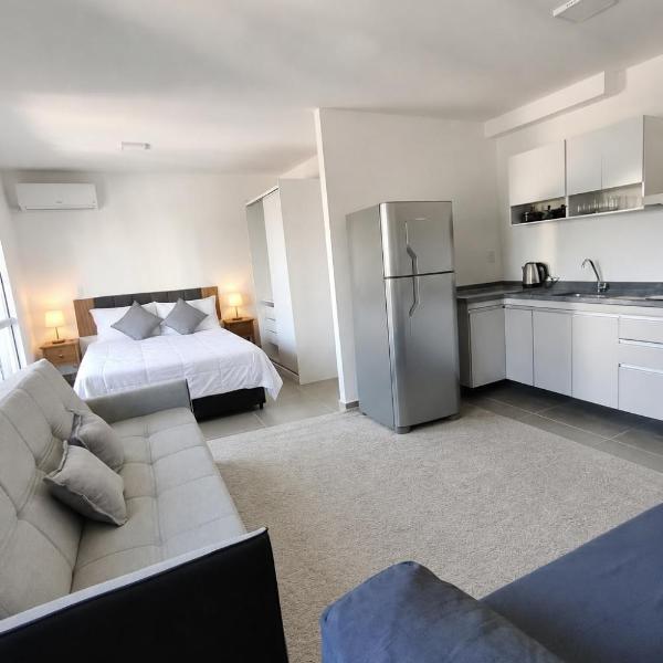 Apartment for 5, near the subway and Paulista, rooftop pool