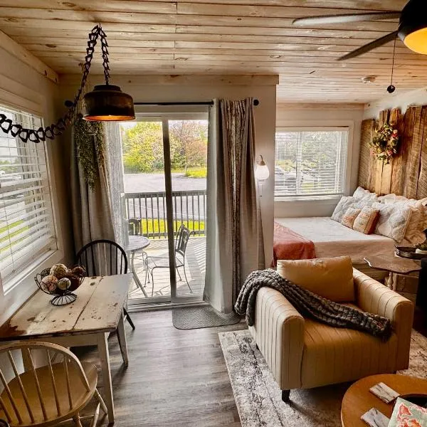 Beech Mountain Studio - Trails, Concerts & Bike Park, hotel in Beech Mountain