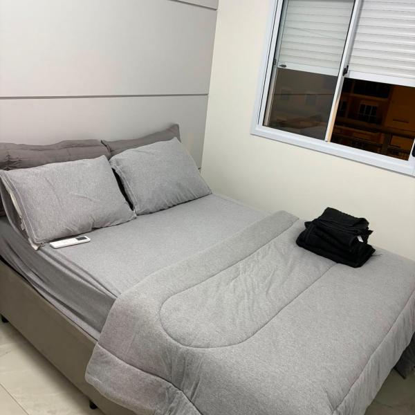 1BR Apartment 100m from the Metro 500m from Tokyo Marine Expo
