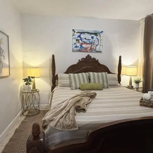 Suarez Art Stay Buena Vista Private Rooms, Free Parking, hotelli Miamissa