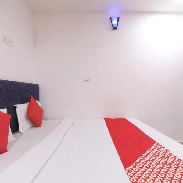 Hotel Metro, hotel a Lucknow