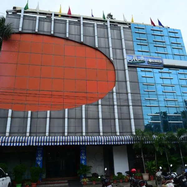 Hotel Micro Continental, отель в городе Jhārsuguda