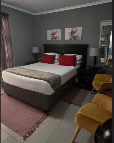 Akwaaba Fie Guesthouse, hotell i Lebowakgomo