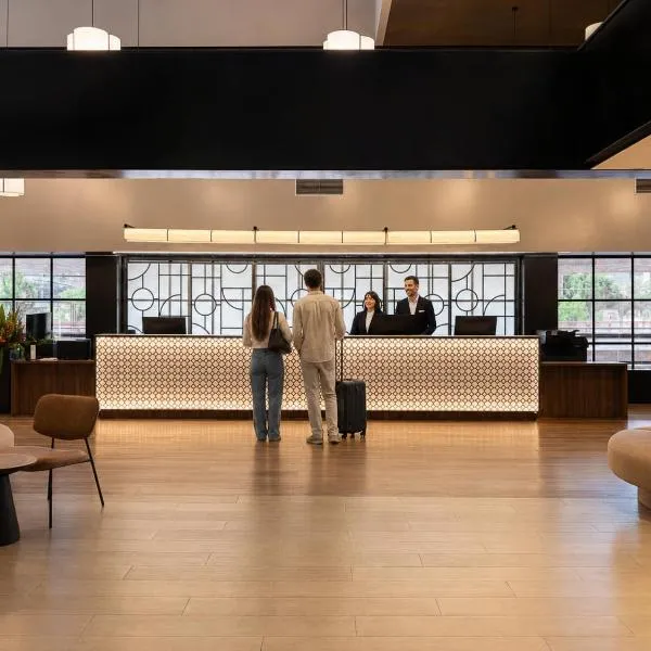 Hotel Chamartin The One, hotel en Madrid