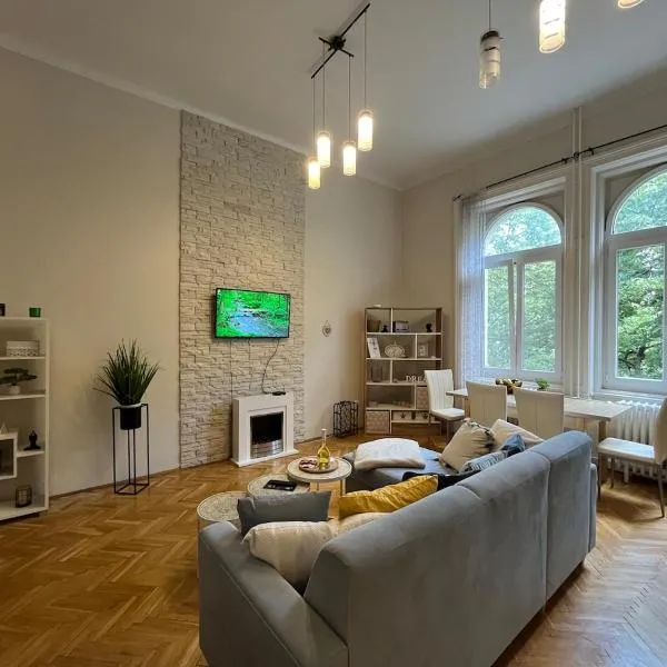 City Centre Main Square Apartment, hotel en Debrecen