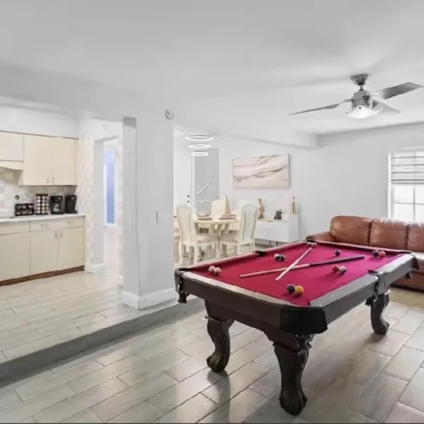 Viesnīca Spacious Home With Pool Table Near Stadium pilsētā Norland
