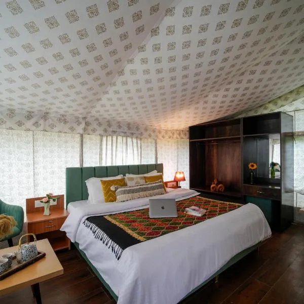Skylight Retreat - Chail, hotel em Chail