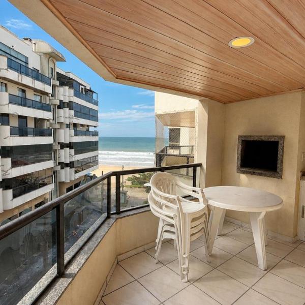 Apartamento com vista para o mar