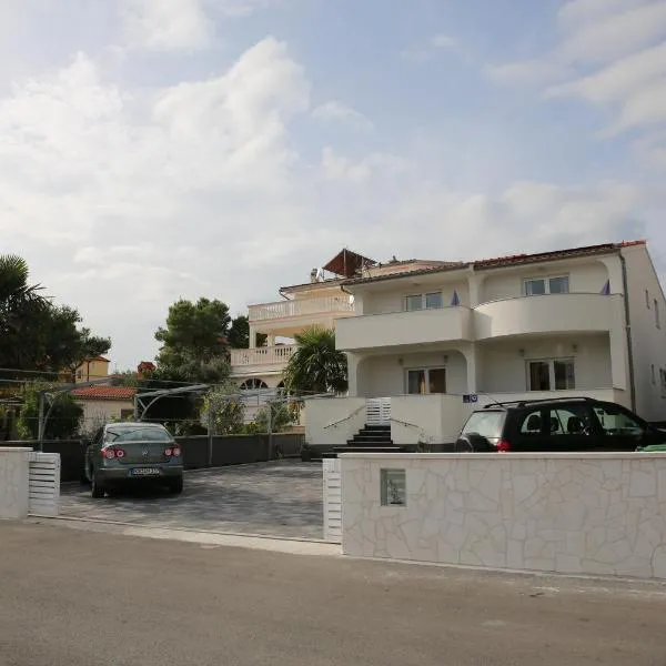 Apartments Gabrijel、ヴォディツェのホテル