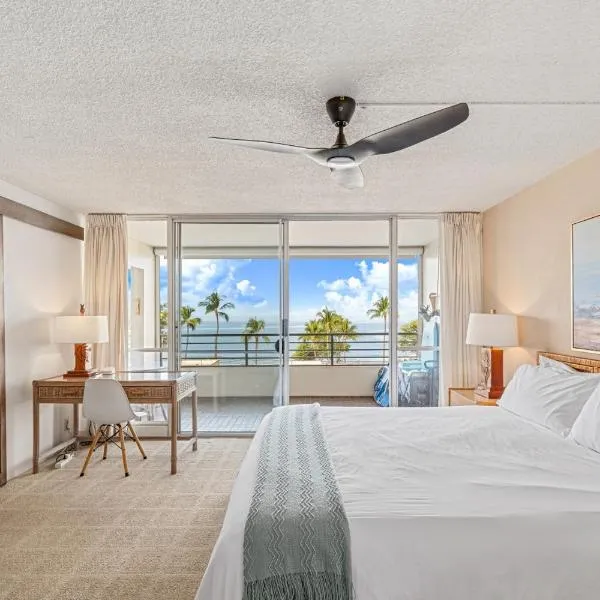 Stunning ocean view 2 bedroom Steps from beach, hotel in Kihei