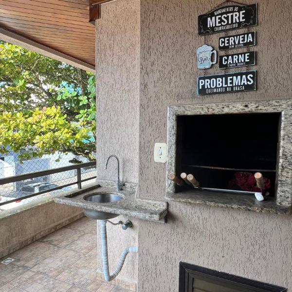 Apartamento lindo e confortável a 80 mt da praia de Bombas - Foto 5