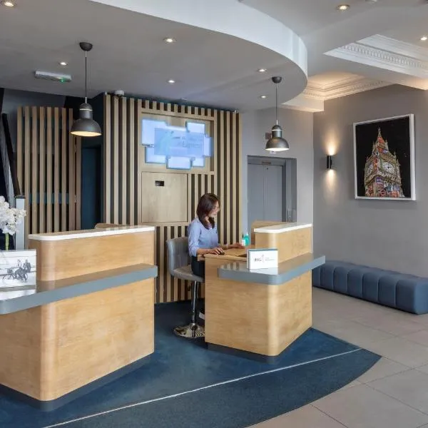 Holiday Inn Express London Victoria by IHG, hotelli Lontoossa