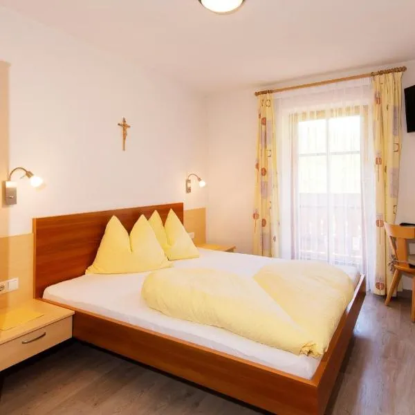 Gasthof Trausberg, hotel in Corvara in Passiria