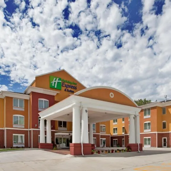 Holiday Inn Express Hotel & Suites Kansas City Sports Complex by IHG, hotel em Kansas City
