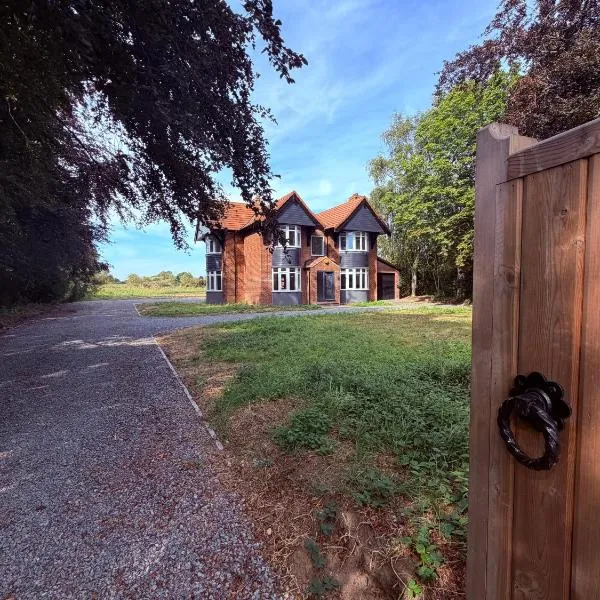 Avon Dhu 6 Bedroom Luxury Retreat Villa, hotel em York