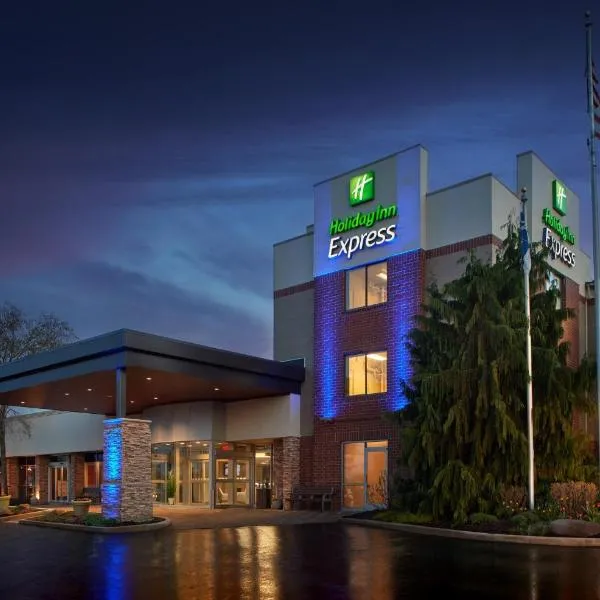 Holiday Inn Express - Akron NW - Fairlawn by IHG，位于亚克朗的酒店