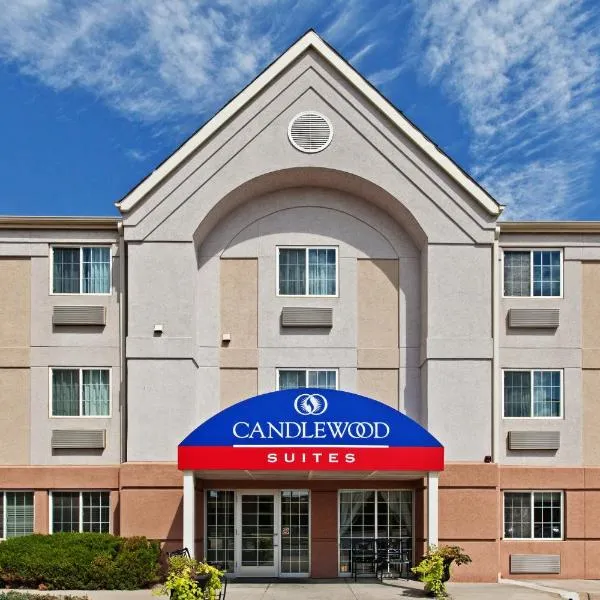 Candlewood Suites Wichita - Airport by IHG, hotel en Wichita