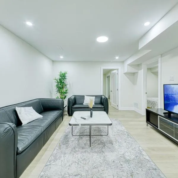 해밀턴에 위치한 호텔 Luxury 3BR Suite, EV Charger, Long Stays
