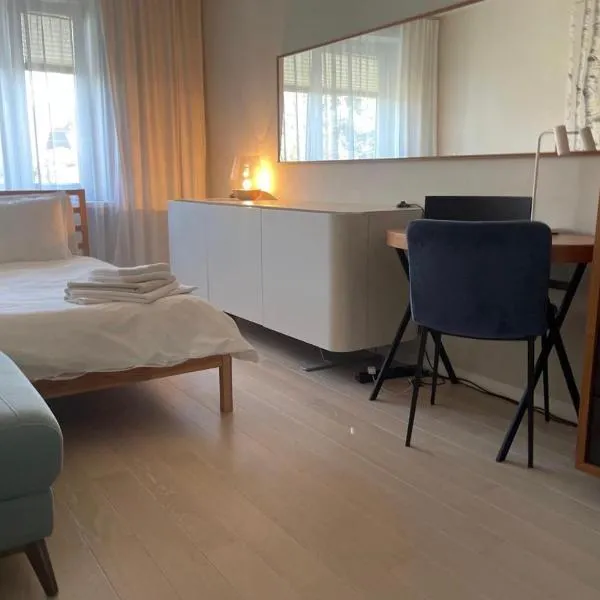 es studio، فندق في Staszów