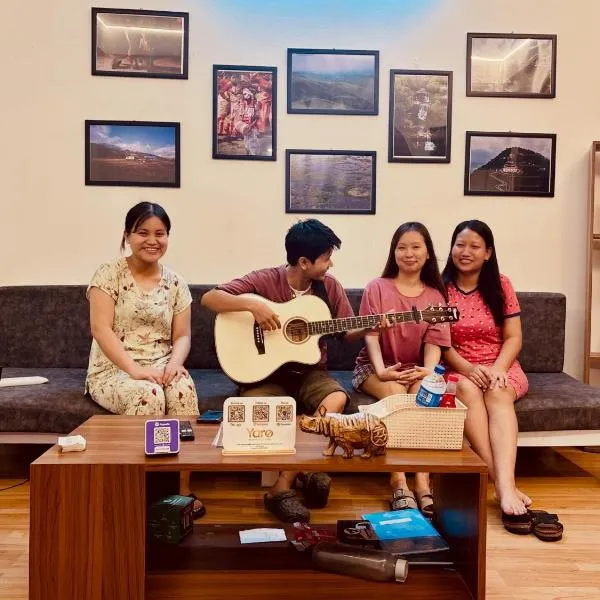 Yaro Backpackers Hostel, hotel v mestu Guwahati