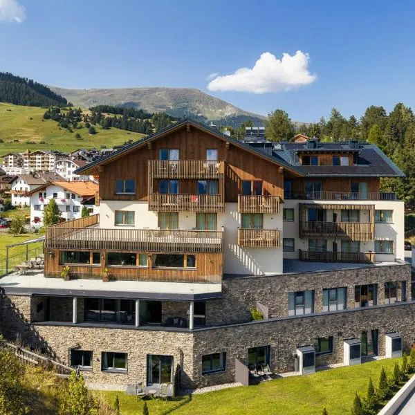 Hotel Garni Alpenjuwel Residenz, hotel u gradu 'Serfaus'