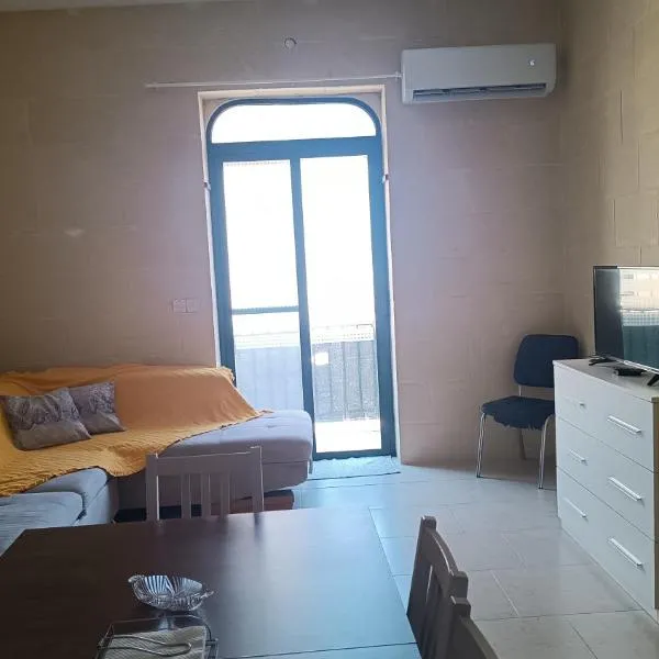 Tan-Nahal Court Apartment, Sannat Gozo, hotel en Sannat