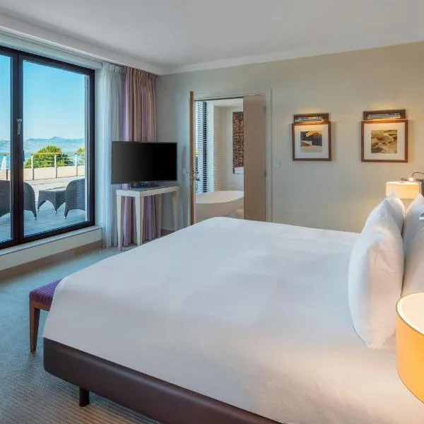Hotel Évian-les-Bains by Leonardo Hotels, hotel v destinácii Évian-les-Bains
