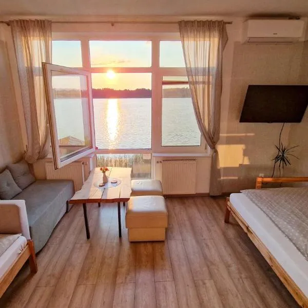 Na Molo, hotel en Głębokie