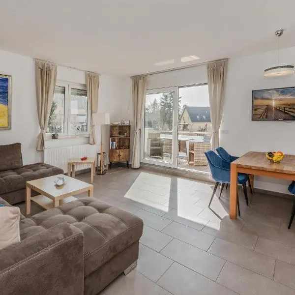 Villen am See - Villa Petra Whg Bansin, hotel a Korswandt