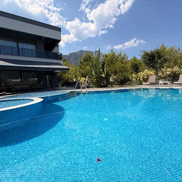 Canyon Villa Göynük Kemer Antalya with Pool, hotel v mestu Antalya