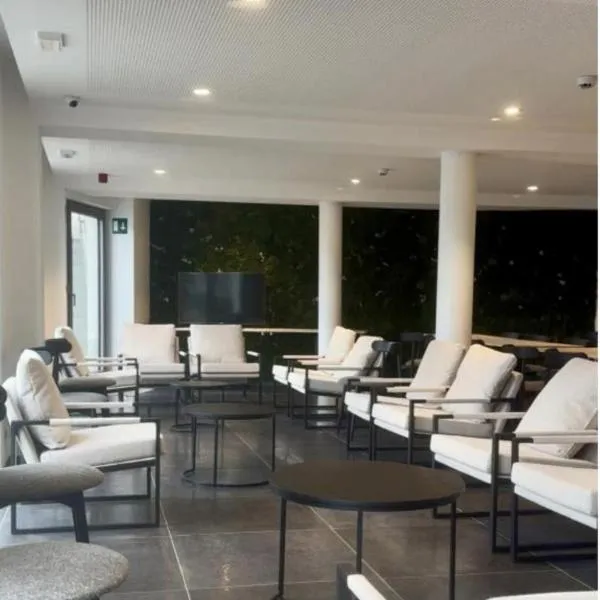Hotel LA PLAGE โรงแรมในบูยง