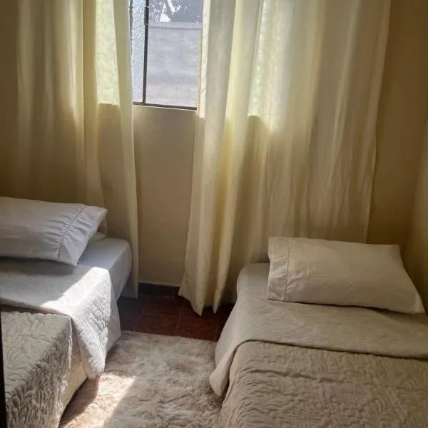 Casa Aconchegante Próxima ao Salão de Assembleias, hotell i Goianá