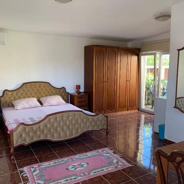 Vila Nikolic, hotel di Lastva