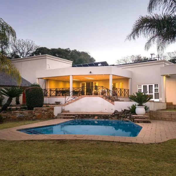 Beyond Wood Lodge, hotel i Muldersdrift