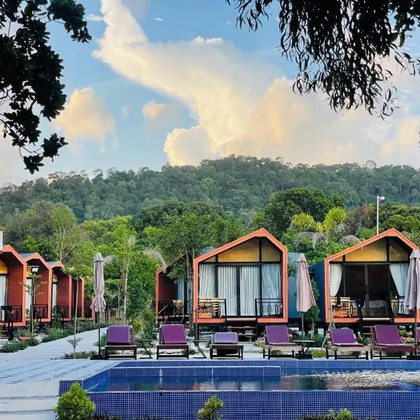 Royal C Resort, hotell i Ko Rong