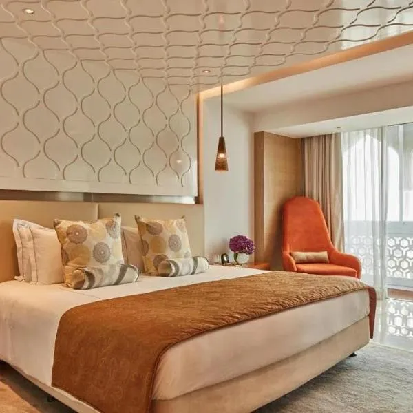 Clarks Inn Suite Gwalior - Hotel with Bathtub in Gwalior