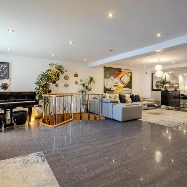 Majestic Villa in Downtown Griffintown, hotel en Montreal