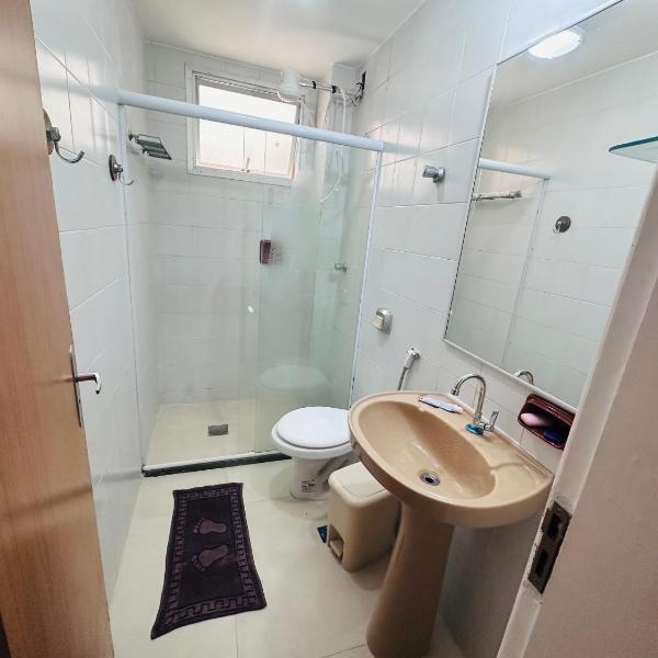 Apartamento amplo, melhor ponto da praia do morro - Foto 3