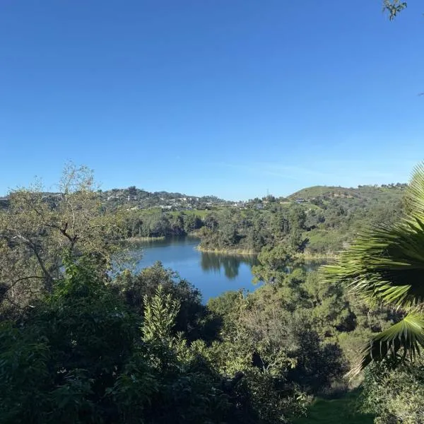 Peaceful Zen,1BDR Home in Hollywood Hills, hotel em Los Angeles