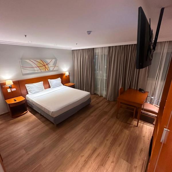 Z - BARRA DA TIJUCA COM LINDA VISTA MAR E LAGOA PARCIAL- ESTACIONAMENTO GRATUITO - LINDA PISCINA - ACADEMIA - BALSA PARA PRAIA - WIFI - RECEPÇÃO 24h - GO BARRA - Foto 2